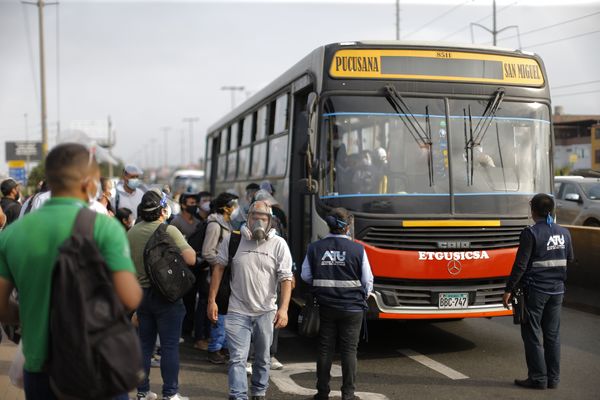 Inspector de transporte, un peligroso oficio en Perú - MarketData