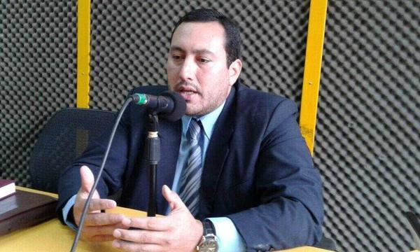 Luis Torres renuncia al cargo de asesor jurídico – Prensa 5