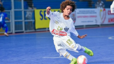 Niño brasileño supera a Messi y Neymar