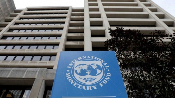 FMI mejoró previsión para economía global pero destacó “excepcional incertidumbre”
