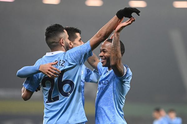 El City se desata con una goleada y mete presión al United - Fútbol - ABC Color