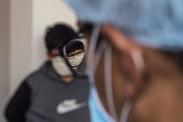 Muere en Perú una voluntaria del ensayo de vacuna china contra el covid-19 - Mundo - ABC Color
