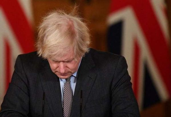 Reino Unido: Boris Johnson asume la total responsabilidad por la respuesta de su Gobierno al Covid-19