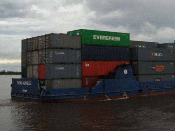 Navieros alertan sobre nueva medida fluvial de Argentina