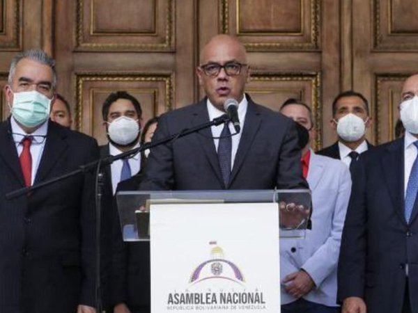 Presidente de Asamblea Nacional venezolana dice tener pruebas de implicancia de Marito en caso PDVSA-Petopar