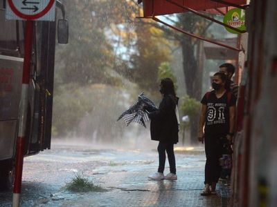 Lluvias y tormentas persistirán durante este miércoles - Nacionales - ABC Color