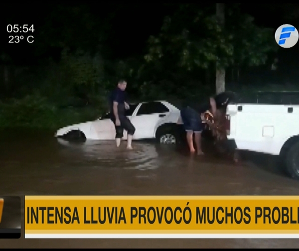 Intensa lluvia provoca estragos en Asunción y Central
