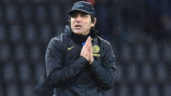 HOY / Dura sanción para el técnico del Inter por insultar al árbitro