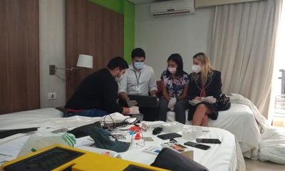 Detienen a tres personas por usar tarjetas clonadas en compras online