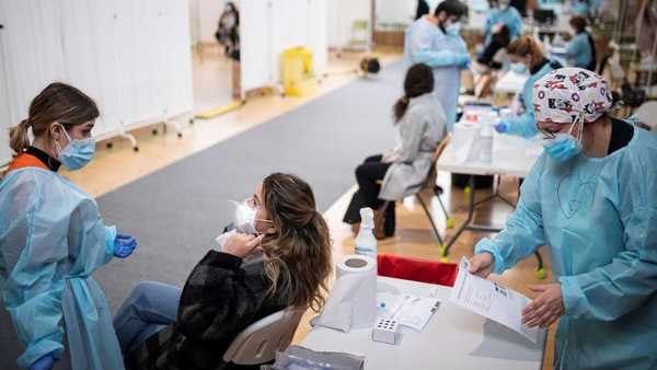 Madrid suspende la vacunación por 2 semanas por falta de primeras dosis | .::Agencia IP::.