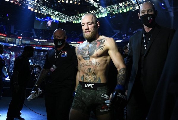 McGregor suspendido por 6 meses | Noticias Paraguay