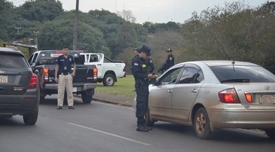 Más que levantar las barreras policiales se debe reglamentar la forma en que se aplica, señala especialista - Ñanduti