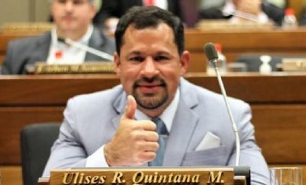 Levantan restricción y Ulises Quintana podrá trabajar en su campaña