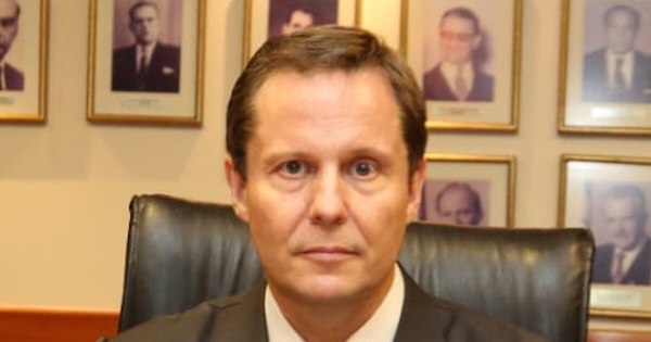 La Nación / Titular del Poder Judicial vuelve a entrar a cuarentena sanitaria