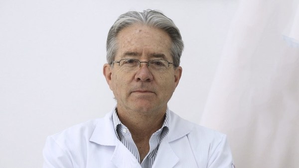 Asamblea de Ecuador exige destitución del Ministro de Salud por haber decidido vacunar primero a sus familiares