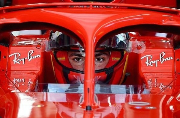 La primera vez de Carlos Sainz a bordo de un Ferrari