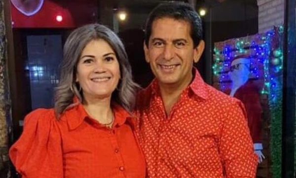 Esposa de Carlos Báez asegura: “Lo verán y escucharán en otro medio”