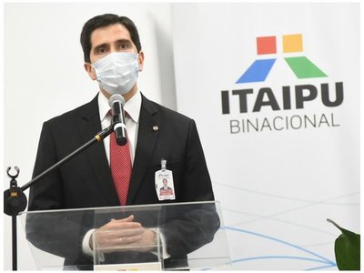Kriskovich pide a Federico González demostrar estudios en EEUU