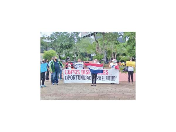 Piden mantener 145 cupos en Academil