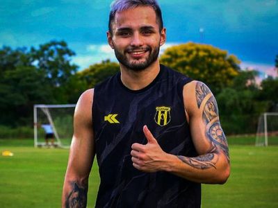 Morel, muy cerca de emigrar