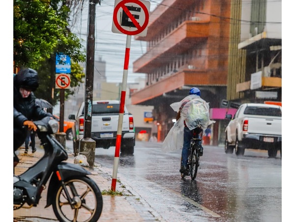 Meteorología anuncia jueves cálido y con lluvias