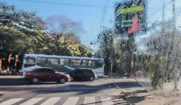 Persisten las temperaturas calurosas y lluvias durante los próximos días