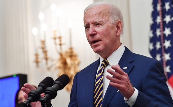 En reencuentro con el público, el Gobierno de Biden predice muchas más muertes por coronavirus en EEUU | .::Agencia IP::.