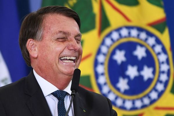 Bolsonaro y el escándalo de la leche condensada: “que se vayan a la p... que los parió, prensa de mierda” - Mundo - ABC Color