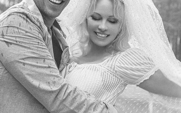 Pamela Anderson se casó por sorpresa con su guardaespaldas
