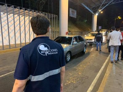 2.500 personas adjuntaron sus test Covid tras retornar al país · Radio Monumental 1080 AM