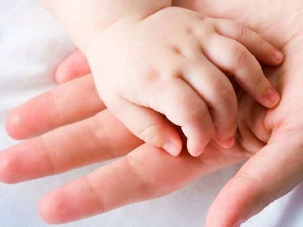 Mamá pide que le devuelvan a su hija: los abuelos se "apoderaron" de la niña