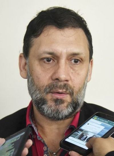 Víctor Bogado candidata a su esposa