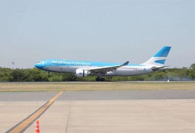 Avión argentino aterriza con las vacunas Sputnik V