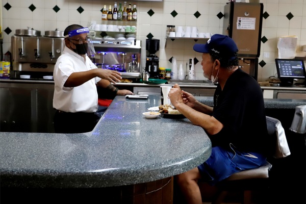 La covid-19 amenaza en Puerto Rico a los restaurantes, pero crece el comercio - MarketData
