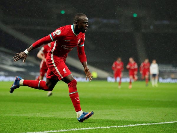 El Liverpool se reengancha a la Premier