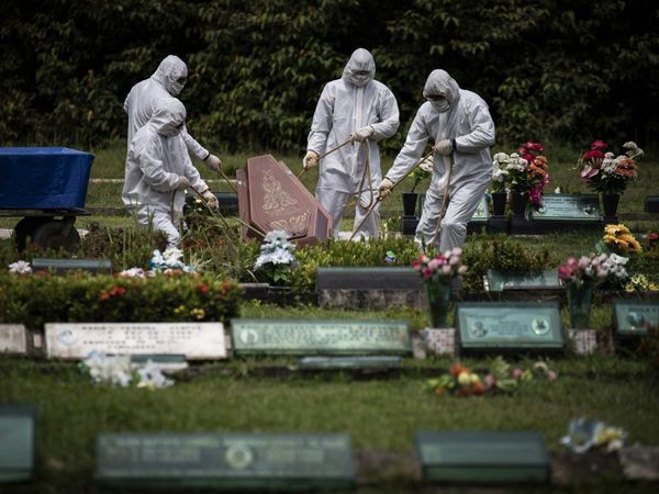 EEUU acumula 432.603 muertos y 25.736.789 casos por Covid-19