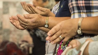 Crónica / Encerrados en una casa aguardan fin del mundo