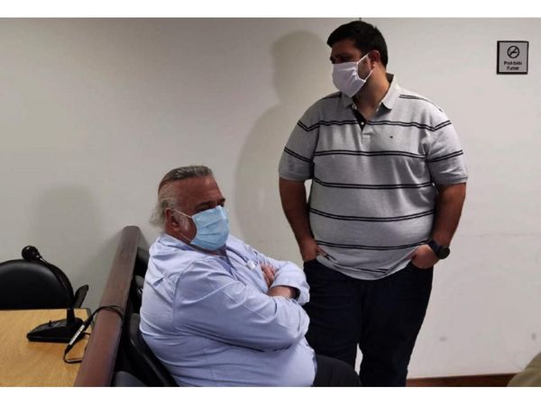 Citan para juicio oral a Óscar González Daher y a su hijo