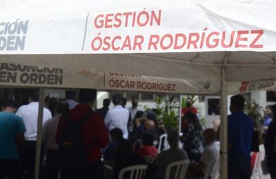 Nenecho usa fondos municipales para hacer campaña fuera de tiempo - Nacionales - ABC Color