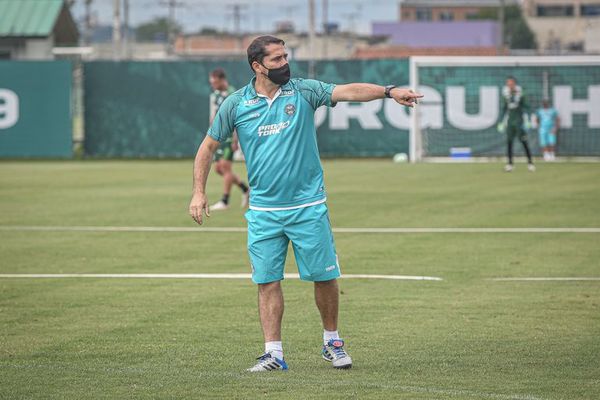 Gustavo Morínigo superó el covid y prepara el segundo partido al frente de Coritiba - Fútbol - ABC Color