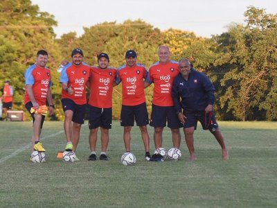 Chiqui Arce cerró el cupo de contrataciones en Cerro