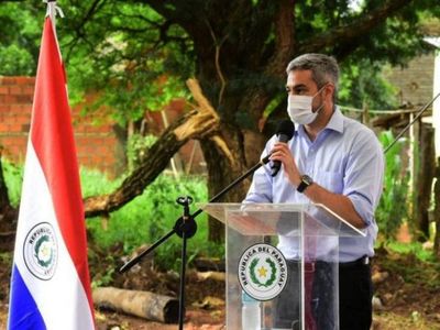 Abdo ya no lee sobre corrupción en su gestión y se escuda en la Biblia