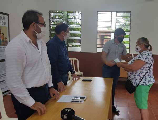 CAH entregó apoyo crediticio a productores asociados de Coronel Bogado, Itapúa | .::Agencia IP::.