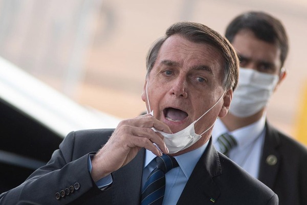 Bolsonaro mandó a la prensa “a la puta que los parió” y a periodistas a meterse latas "en el trasero" - ADN Digital