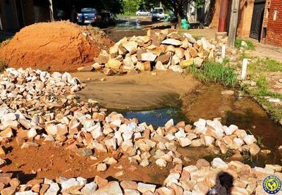 Una obra municipal se tornó interminable en Ñu Guasu •