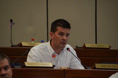 Sergio Godoy: “Efraín Alegre es hoy el rival que más conviene al Partido Colorado" · Radio Monumental 1080 AM