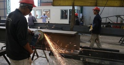 La Nación / “Queremos poder participar y que no nos pongan trabas”, reclaman al MOPC los metalúrgicos