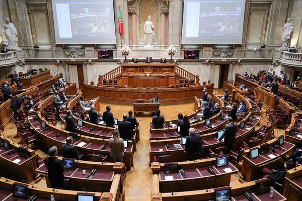 Parlamento portugués legaliza la eutanasia - Mundo - ABC Color