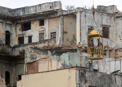 "Pincha" o muerte: los cubanos tienen que trabajar para sobrevivir - MarketData