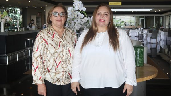 Tenemos que sentarnos juntos y trabajar con la gente